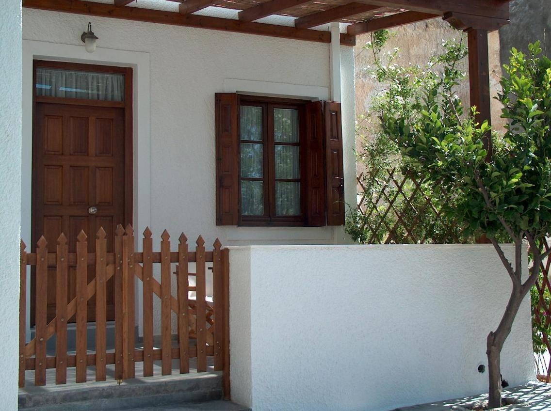 Villa Notos Adámasz Kültér fotó
